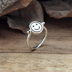 Double-faced Smiley Sad Face Rotatable Rings 2021 Trend Anxiety Ring Anti-Stress Fidget Ring For Couples Women Emo Men&#39;s Rings