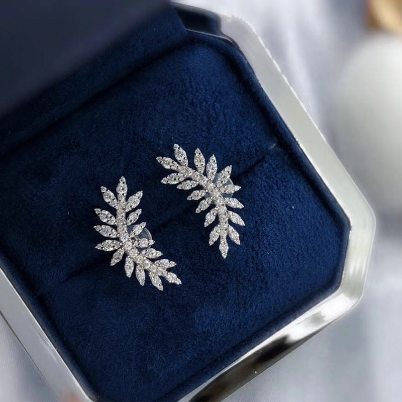 Huitan Small Fresh Leaves Earrings with CZ Stone Aesthetic Jewelry for Women Silver Color Fashion Earrings Wedding Accessories