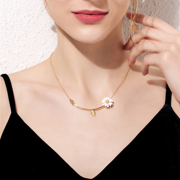 Cute Small Daisy Flower Stud Earrings Sweet Statement Asymmetrical Earrings