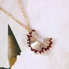 DIY New Creative Pencil Fragment Pendant Fashion Lady Necklace Black Red Pencil Shavings Alloy Pendant Girl Jewelry Gift Hot