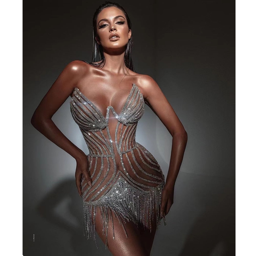 Women Summer Sexy Strapless Backless Beading Diamonds Crystal Tassel Mini Dress 2021 Elegant Evening Party Club Dress Vestido