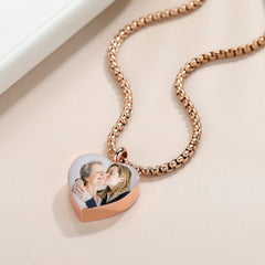 Heart Shaped Stainless Steel Photo Necklace Engraved Name Pendant Valentine&#39;s Day Keepsake Memory Gifts For Girls Couples