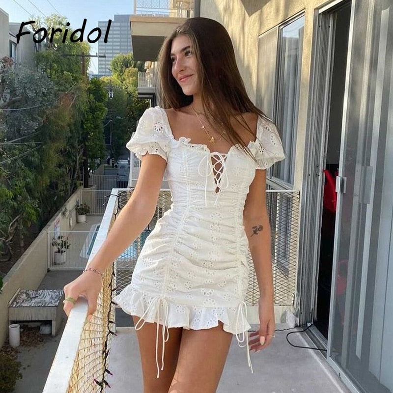 Lace up embriodery white summer dress women hollow out beach short dress puff sleeve ruffle ruched bodycon mini dress vestidos