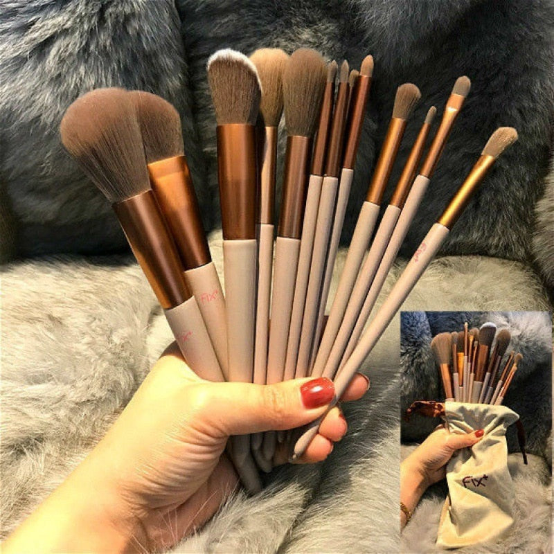 Soft Fluffy Makeup Brushes Set