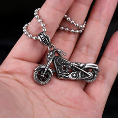 European and American hipsters skull flame motorcycle fashion hip-hop punk soul chariot men&#39;s necklace gift