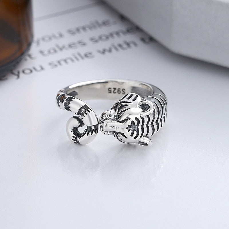 Shere Vintage Tiger Adjustable Ring