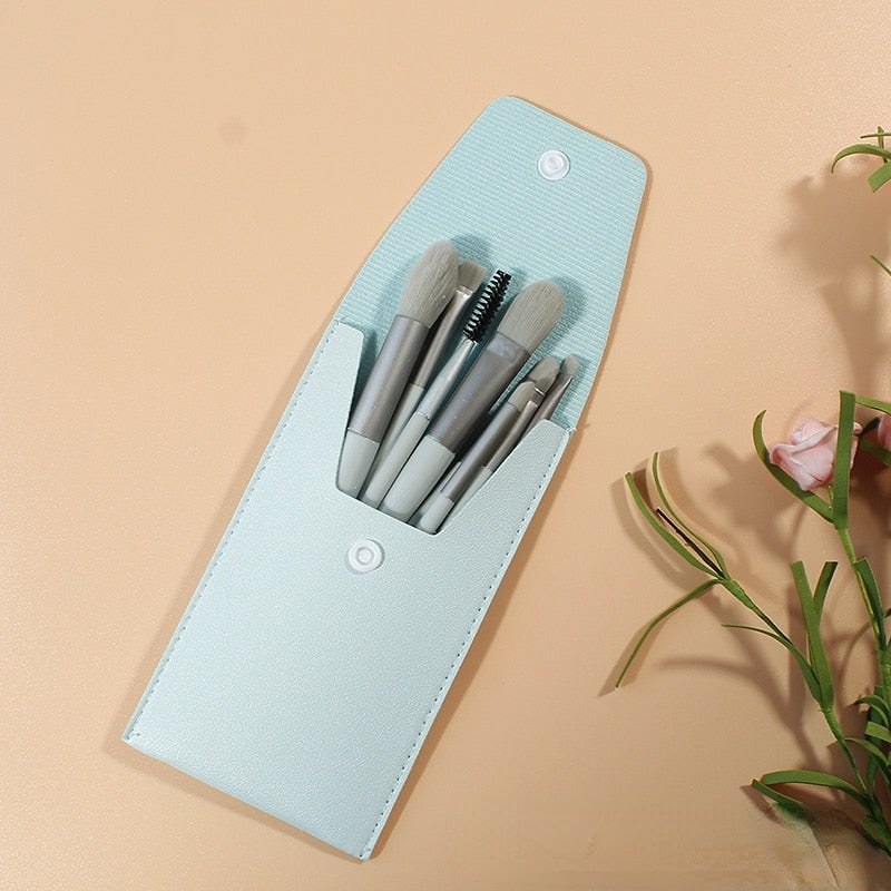 Soft Fluffy Makeup Brushes Set