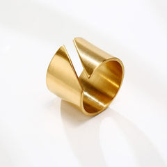 Chloe's Chunky Chain Ring