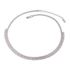 Round Geometric Pendant Necklace Choker