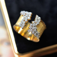 Finger Ring with CZ Stone Wiredrawing Effect Gold Color Wide Rings Luxury Female Jewelry Party