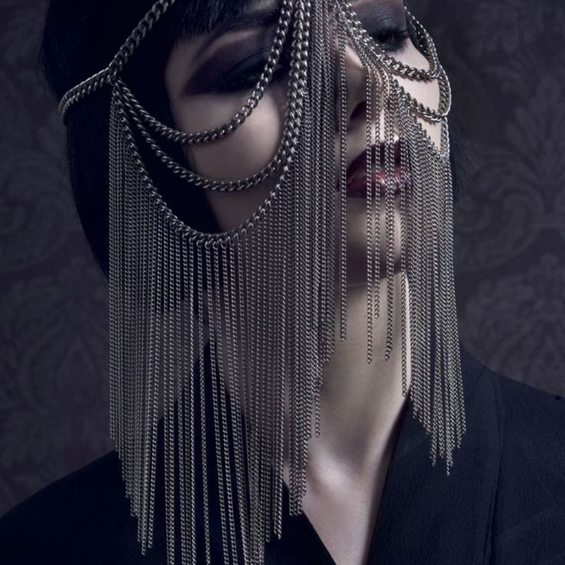 Belladonna Rhinestone Chain Veil Mask