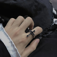 Harper's Creative Skeleton Ring: Rock Vintage with Trend Punk Style