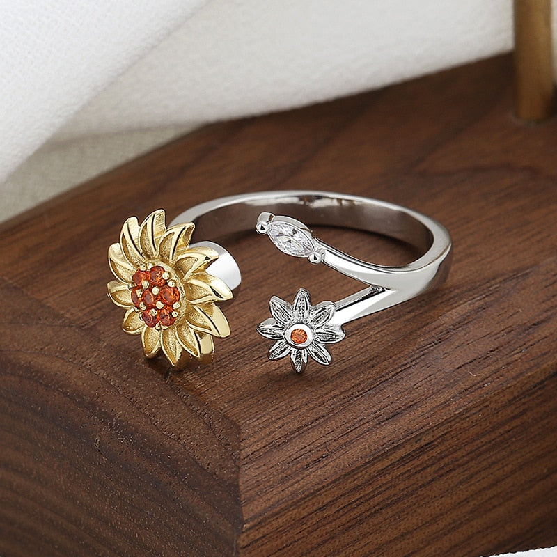 Bella's Zircon Hug Rings: A Perfect Gift for the Perfect Hug