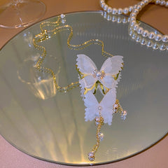 Fashion Butterfly Necklace for Women Pop Butterfly Pearl Pendant