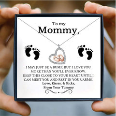 Mother&#39;s Day Gift  Footprint Design Heart Necklace for Women Jewelry Shiny Unique Hollow Pendant Necklaces to Mommy Birthday