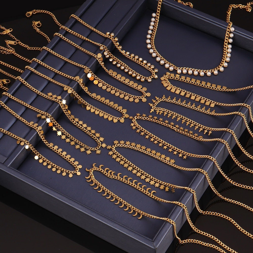 Solene Geometric Pendant Choker Collection