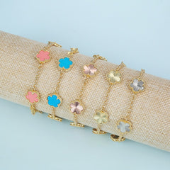 2023 Hot Selling New Design Simple Natural White Shell Five-leaf Petal Flower Bracelet Women&#39;s High Quality Jewelry Gift