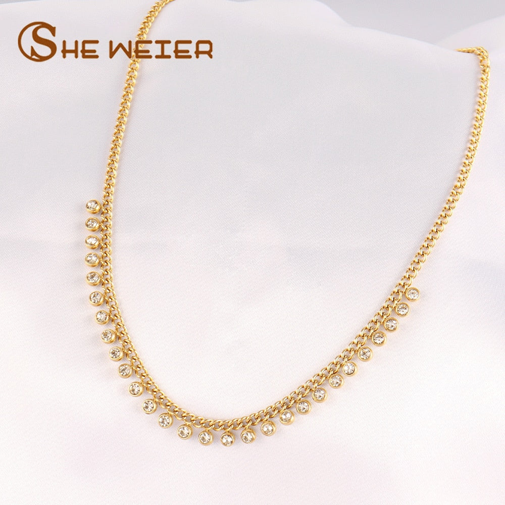 Round Geometric Pendant Necklace Choker