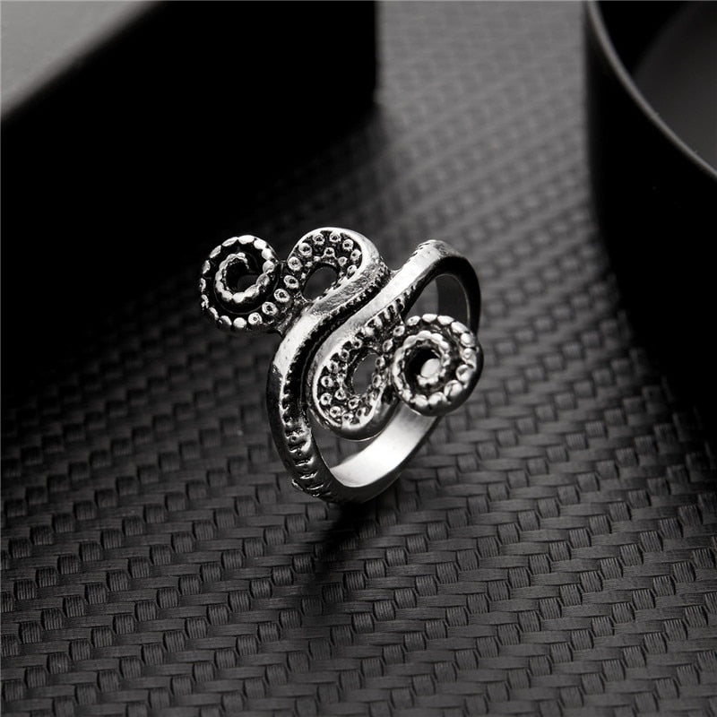 The Editha's Punk Love Octopus Ring Main image