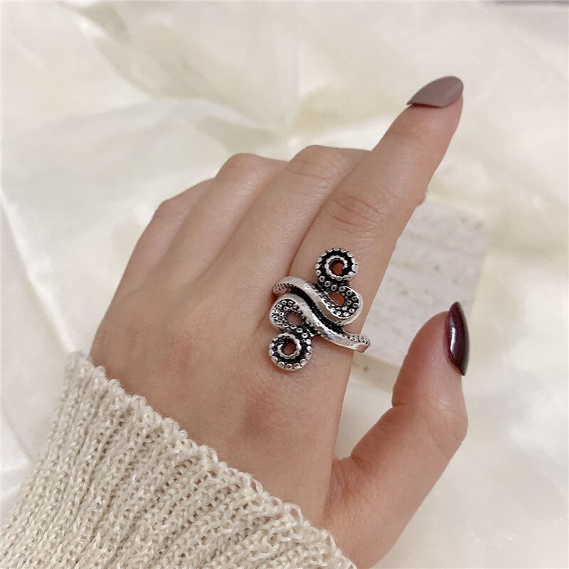 The Editha's Punk Love Octopus Ring