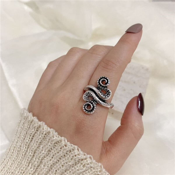 The Editha's Punk Love Octopus Ring